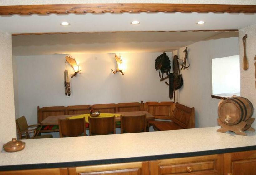 פנסיון Regina S Guesthouse