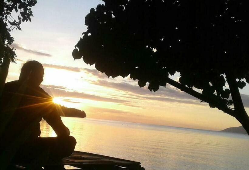 ペンション Sunset Cottages