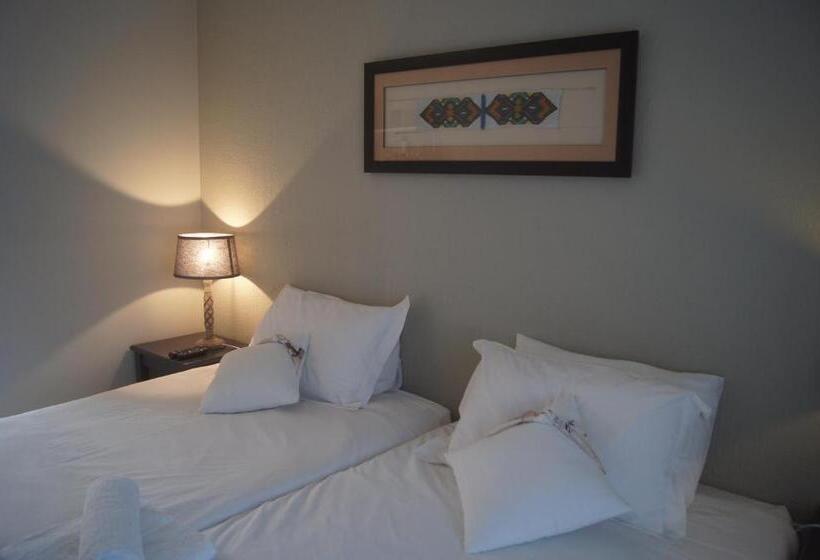 פנסיון The Fever Tree Guest House