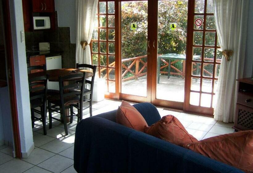 بنسيون The Hooting Owl