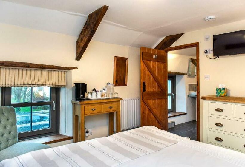 The White Cottage B&b