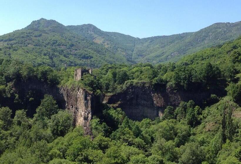 호스텔 L Auberge De Montpezat