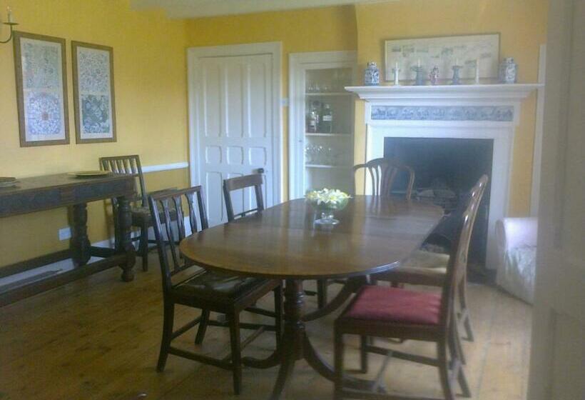 مبيت وإفطار Barmoors