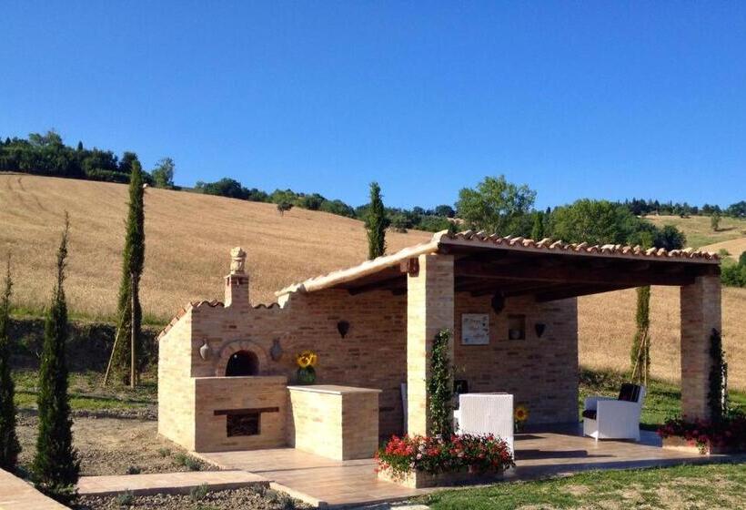 مبيت وإفطار Casale Delle Rondini