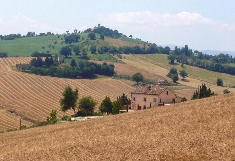 مبيت وإفطار Casale Delle Rondini