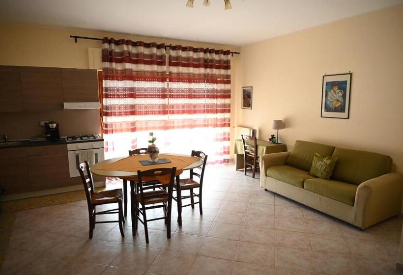 민박 Castello Di Sotto