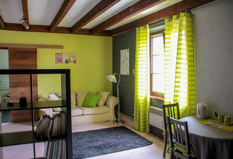 مبيت وإفطار Chambres D Hotes Du Vignoble