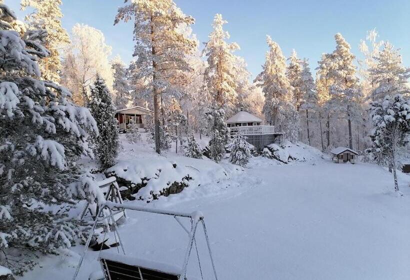 Bed and Breakfast Hostel Mansikka