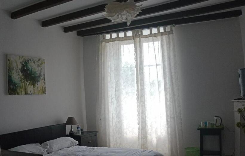 Bed and Breakfast La Cour