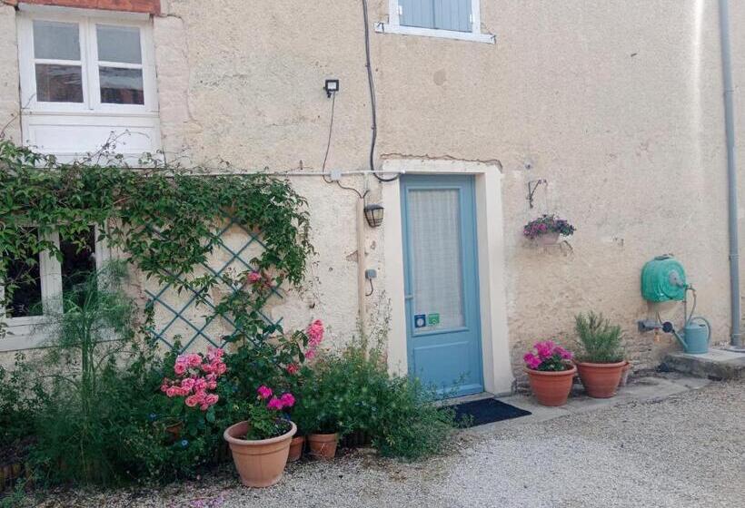 ベッドアンドブレックファースト La Cour