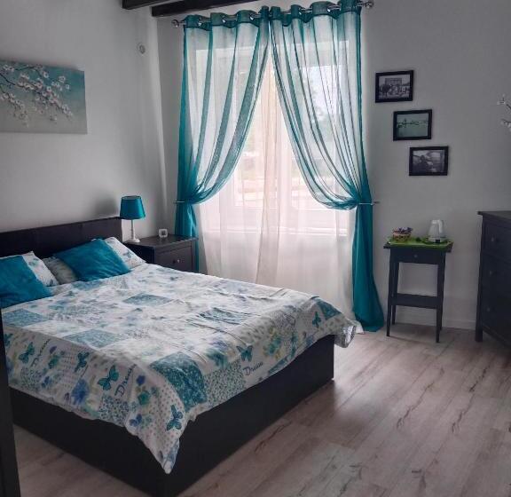 ベッドアンドブレックファースト La Cour