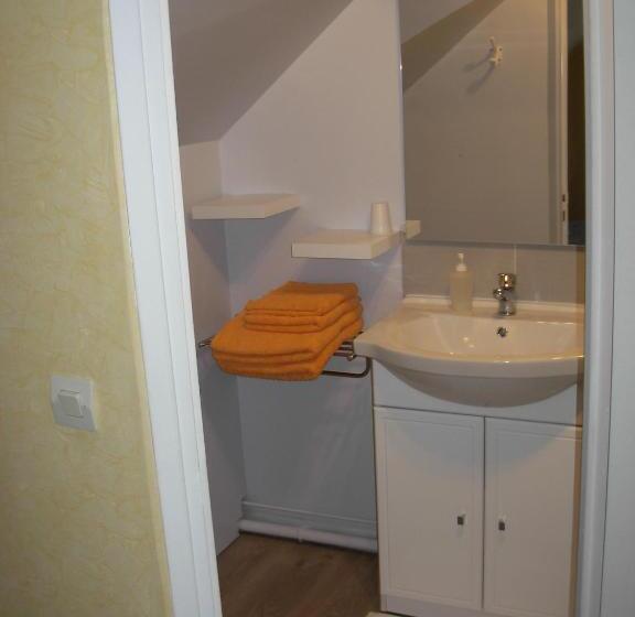 مبيت وإفطار Les Chambres D Ebalet