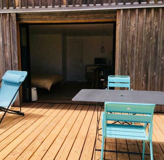 민박 Les Chambres D Hôtes De Bordustard