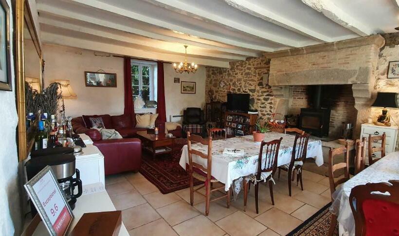 민박 Wisteria House