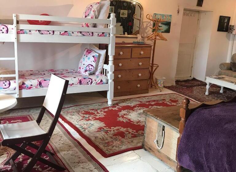 민박 Wisteria House