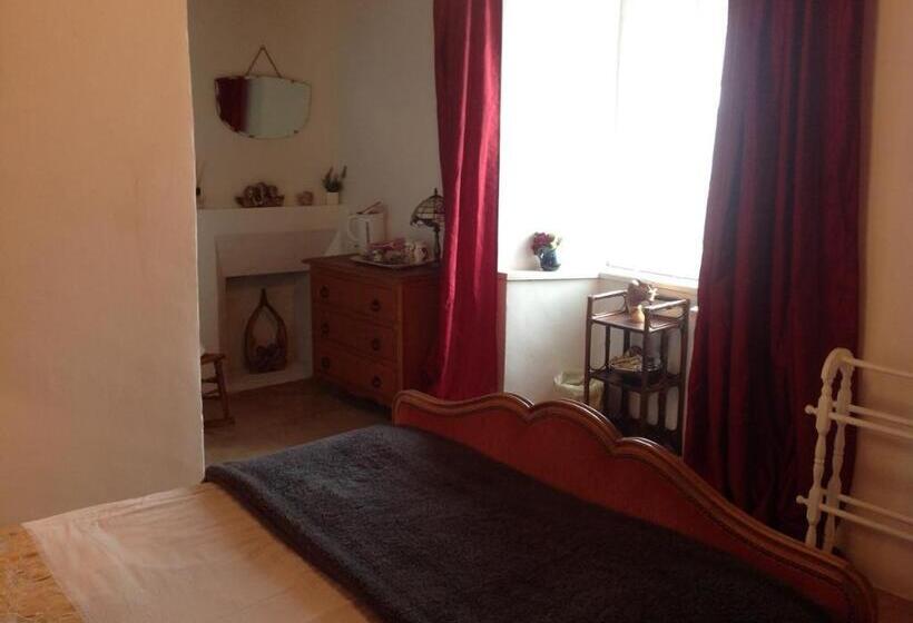 민박 Wisteria House