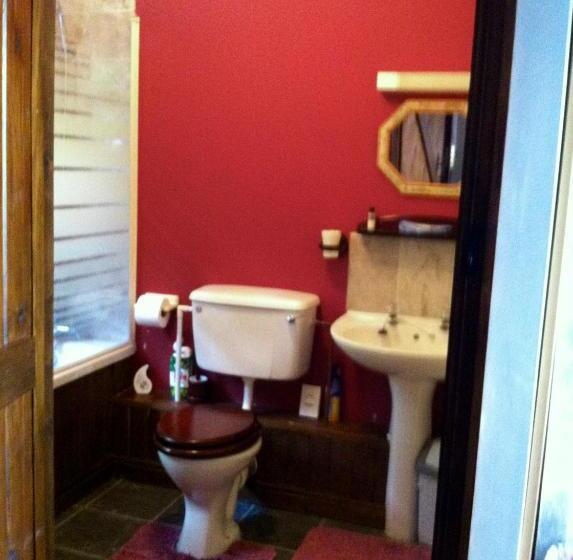 Five Saints Farmhouse B&b