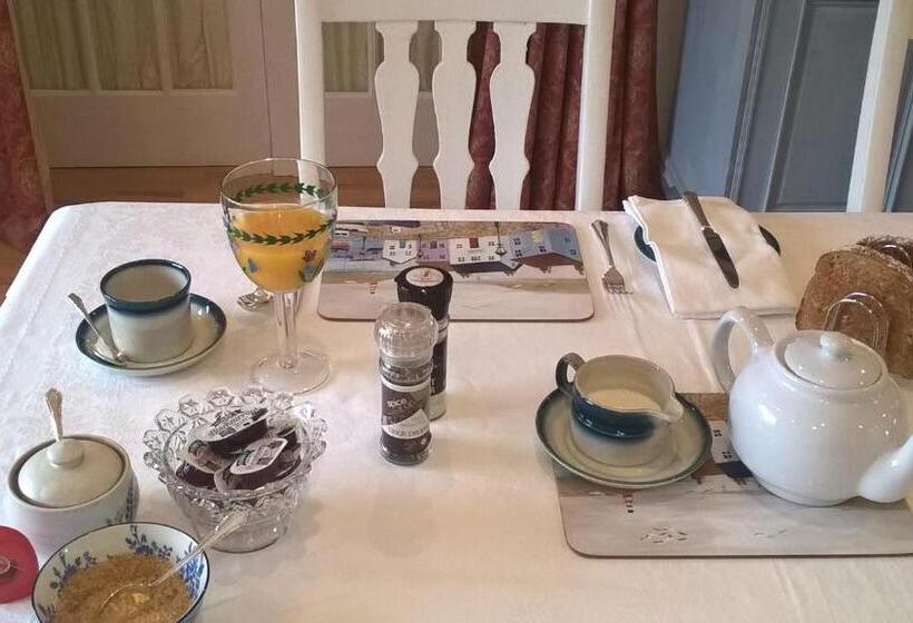 Gwyndaf Bed And Breakfast