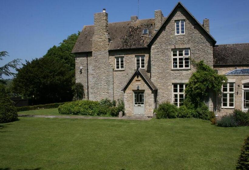 Helmdon House Bed And Breakfast