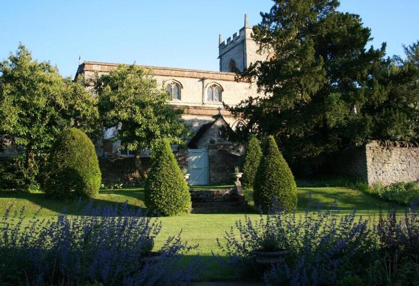 Helmdon House Bed And Breakfast