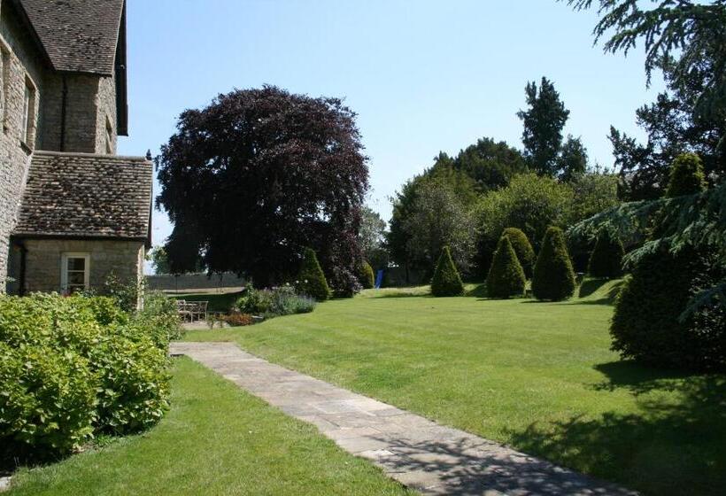 Helmdon House Bed And Breakfast