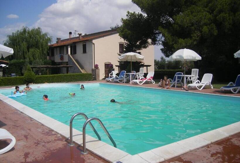 ホテル Agriturismo Bandinacci