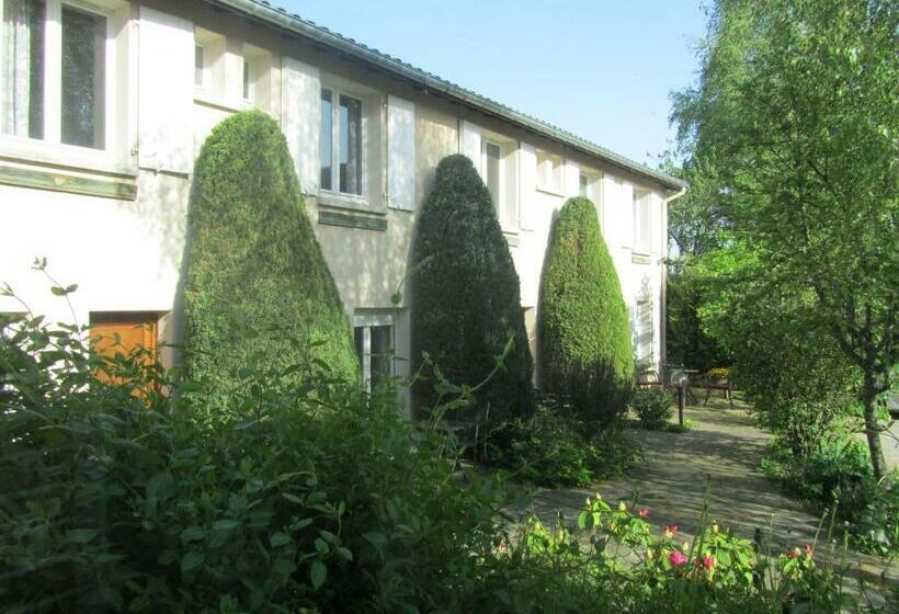 בית מלון כפרי Auberge De L Arzon