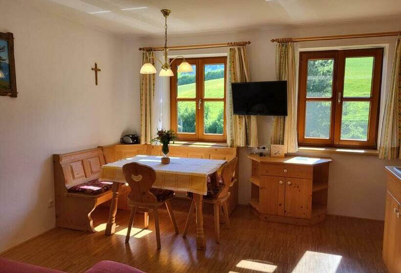 בית מלון כפרי Biohof Teufel