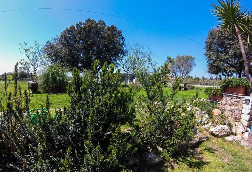 בית מלון כפרי Villa Enli