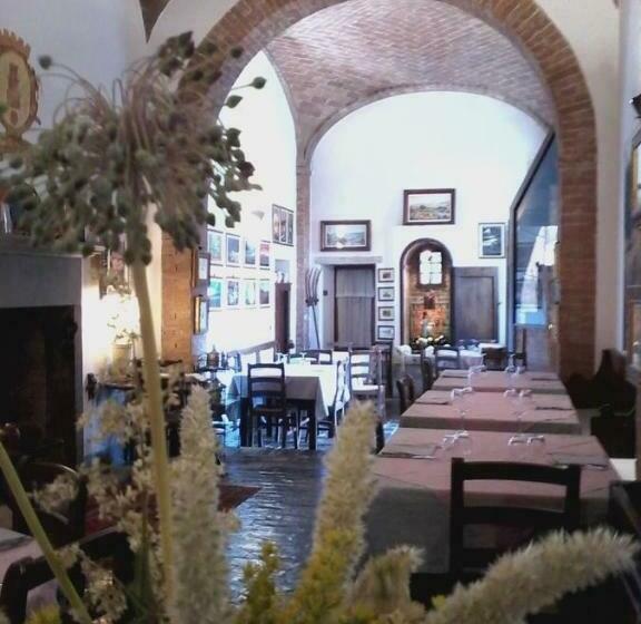 بنسيون Cisterna Nel Borgo