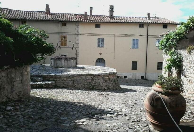 بنسيون Cisterna Nel Borgo
