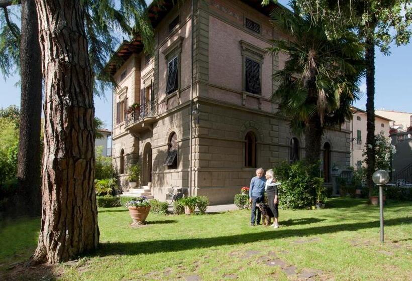 بنسيون Cosetta Guest House