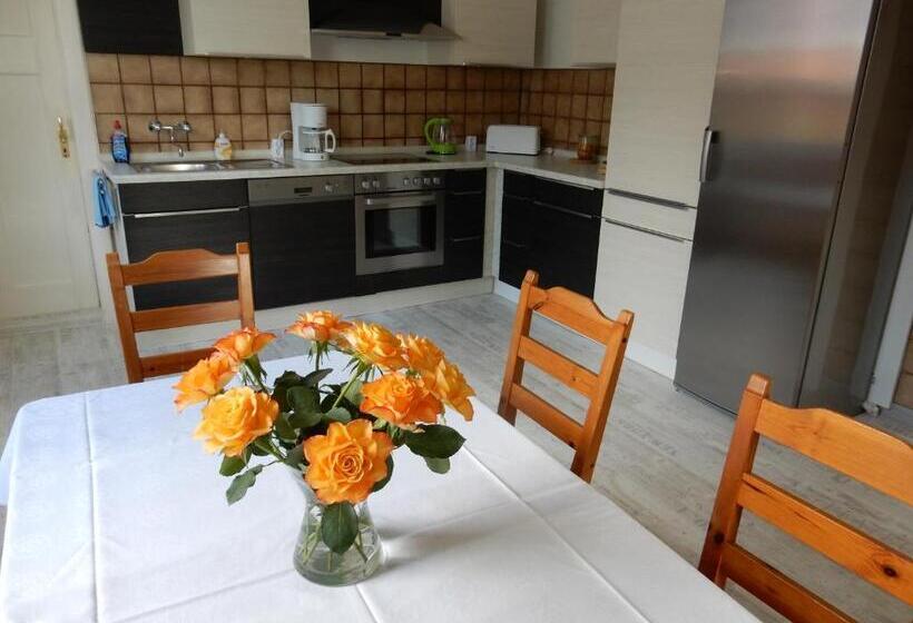 بنسيون Ferienwohnung Landhaus Hohenstein, Schwimmteich, Ruhige Lage