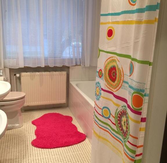 بنسيون Ferienwohnung Landhaus Hohenstein, Schwimmteich, Ruhige Lage