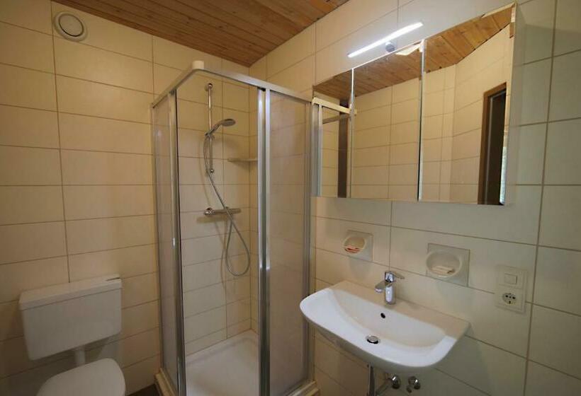 بنسيون Gästehaus Lienharterhof