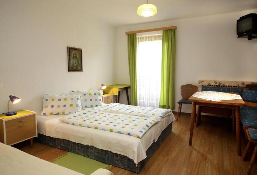 膳宿费 Gästehaus Lienharterhof