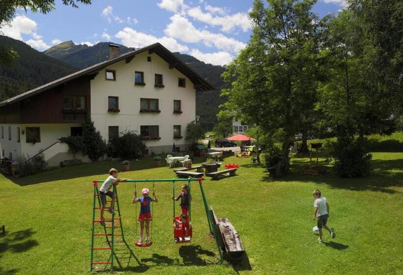 بنسيون Gästehaus Lienharterhof