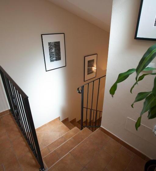 پانسیون Helios Assisi