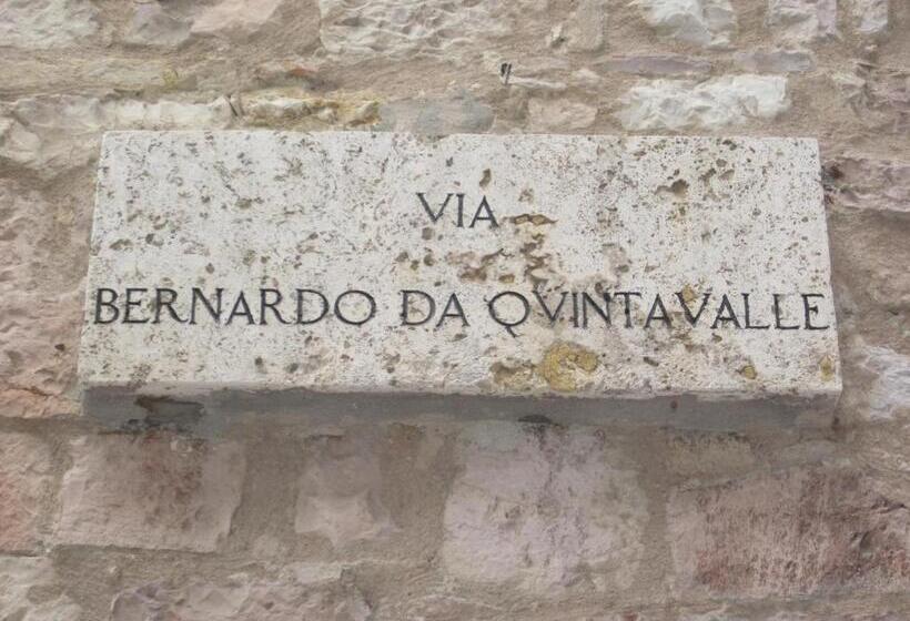 پانسیون Helios Assisi