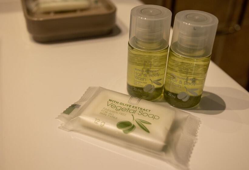 پانسیون Helios Assisi