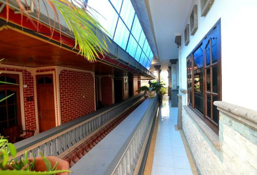 膳宿费 Lori Beach Inn