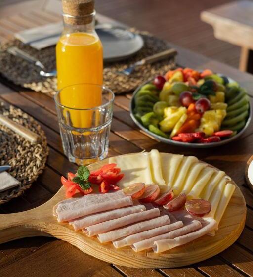 ペンション Monte Do Cerro