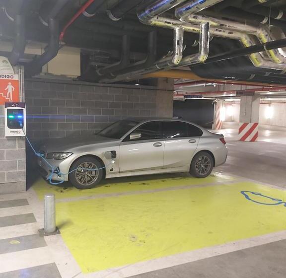 Pension Romantic Room In Brussels Sky