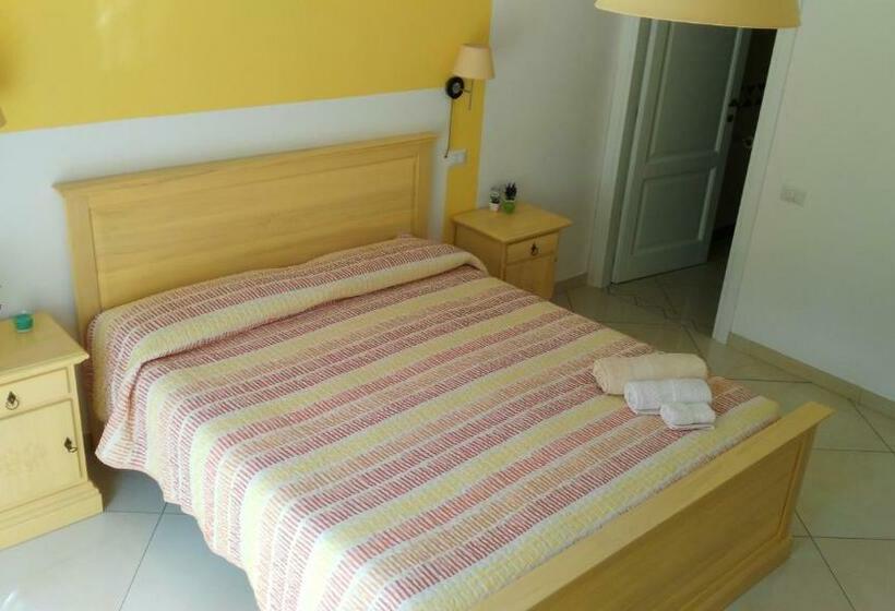 פנסיון B&b Sa Zodia Guest House