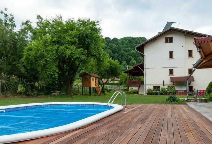 פנסיון Villa Don Maro