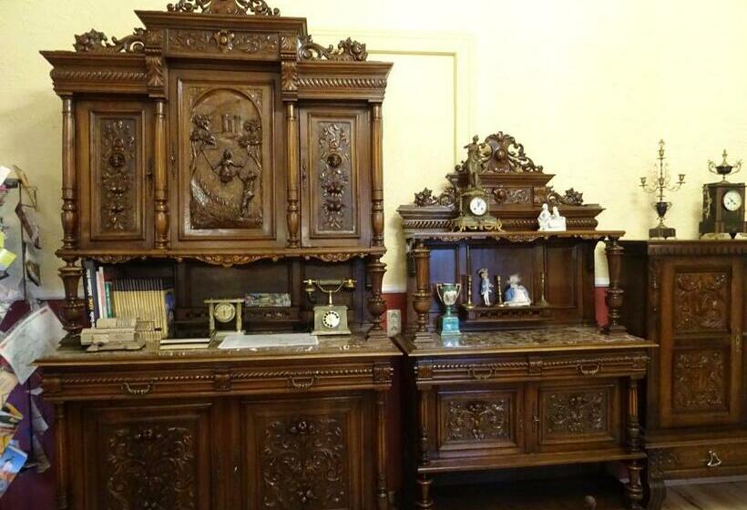 펜션 Villa Imperia, Museums