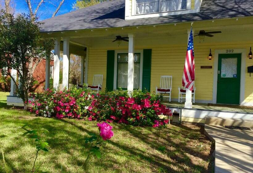 ユースホステル Brooks House Suites