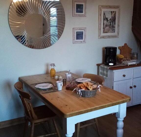 住宿加早餐  38 Friaudour