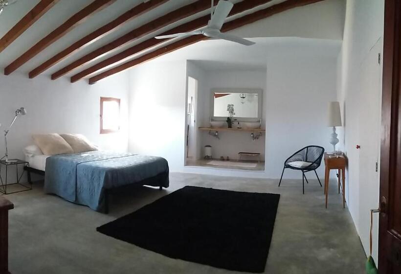 住宿加早餐  Casa Mona Turismo De Interior