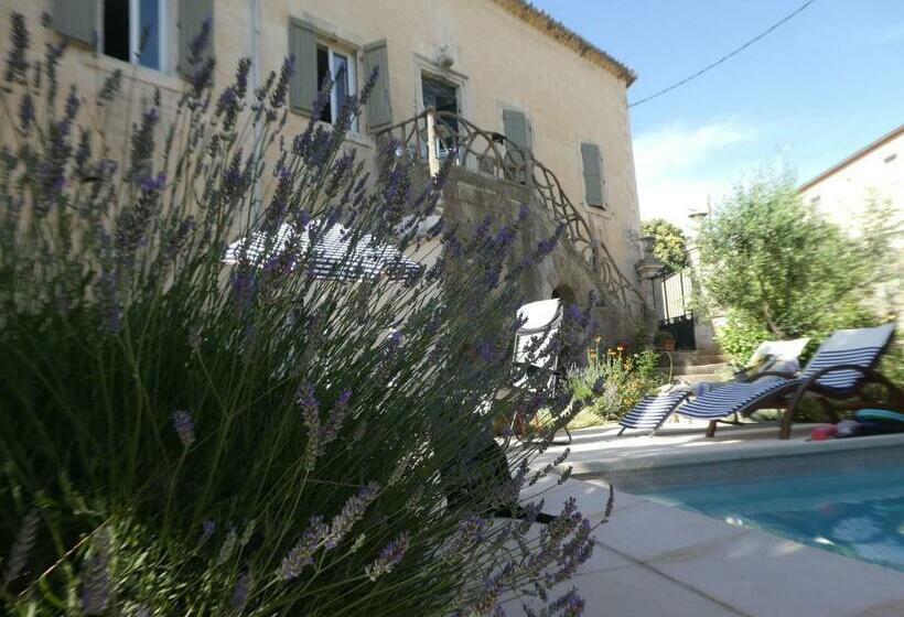 مبيت وإفطار Clos Du Magnolia